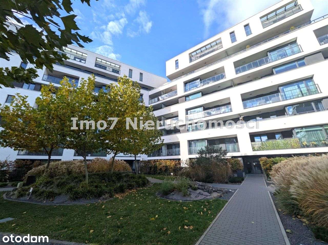 Komfortowe dwa pokoje z dużym tarasem i parkingiem-10