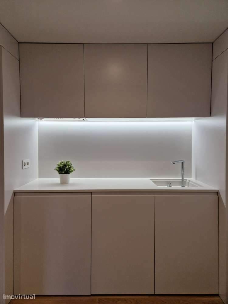 Estúdio T0 | Despesas incluídas | Jardim Arca d' Água - Grande imagem: 4/6