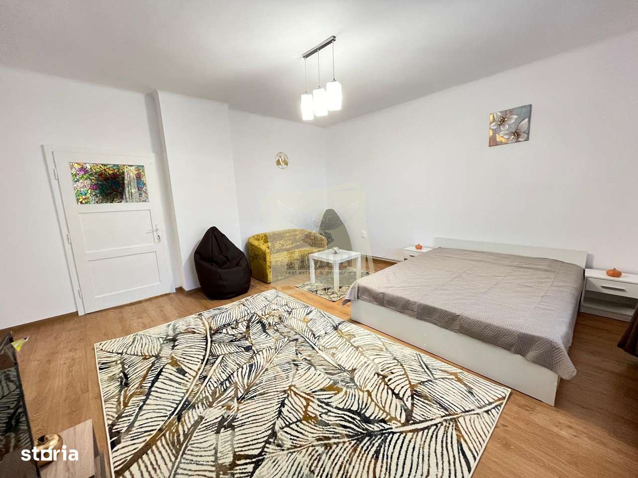 Apartament spatios recent renovat cu o camere in zona Centrala - Imagine principală: 2/10