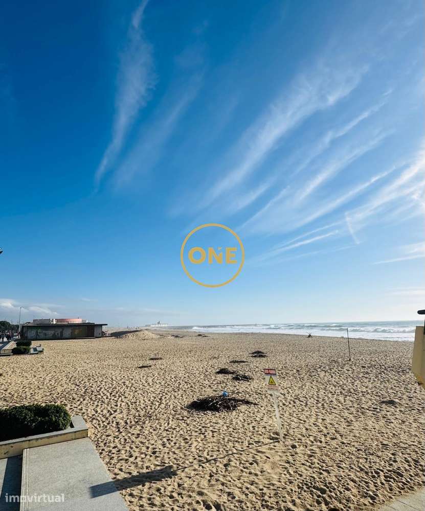 Apartamento T2+1 com vista mar-22