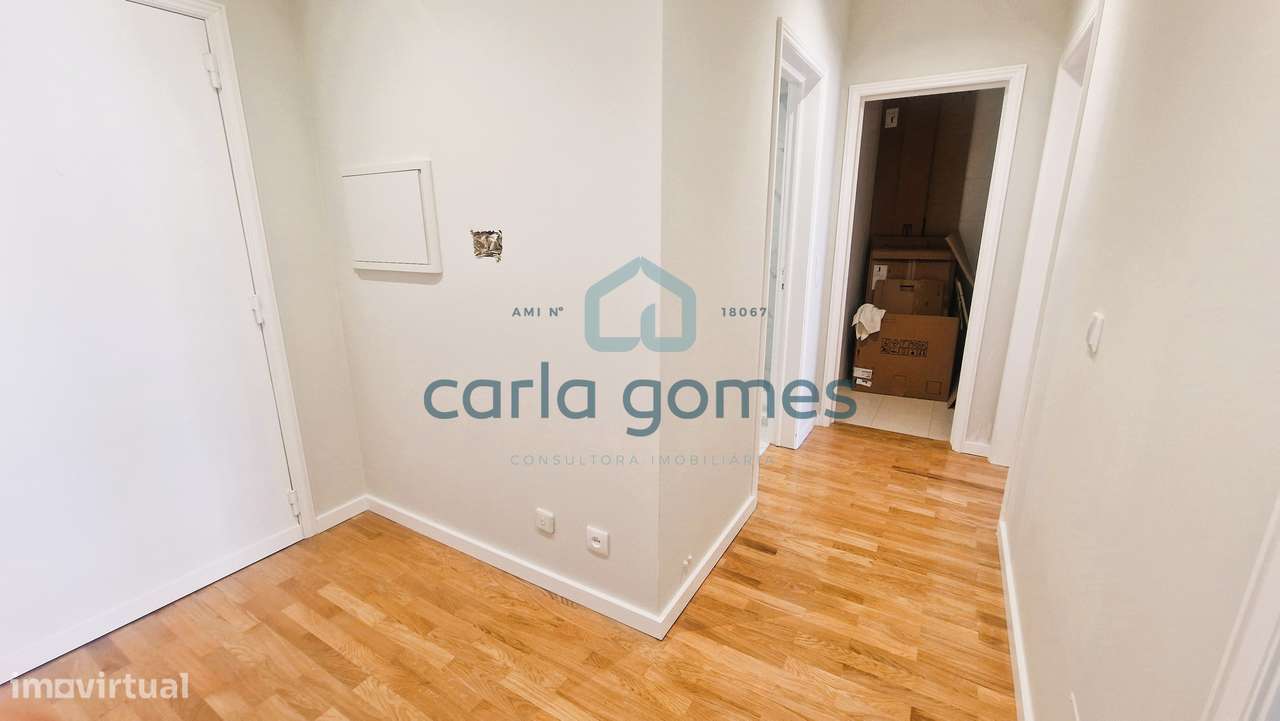 APARTAMENTO T1 C/ LUGAR DE GARAGEM ELEVADOR | VILAR PARAÍSO, V.N. GAIA-9