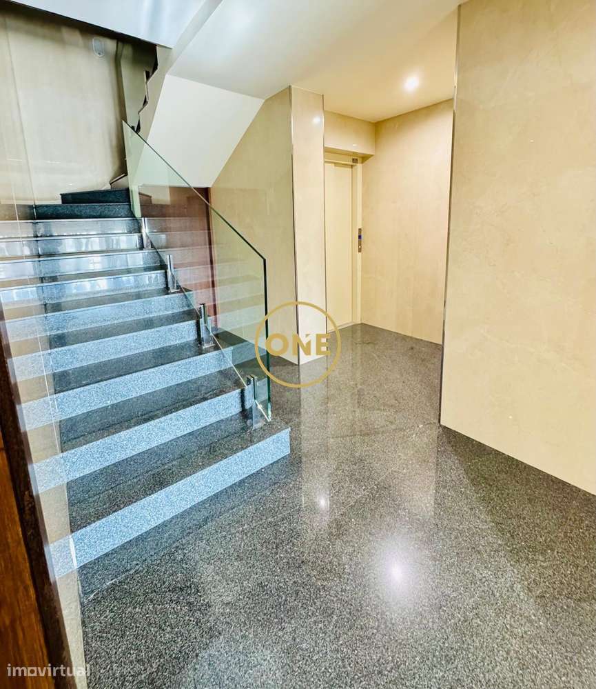 Apartamento T2+1 com vista mar - Grande imagem: 3/23