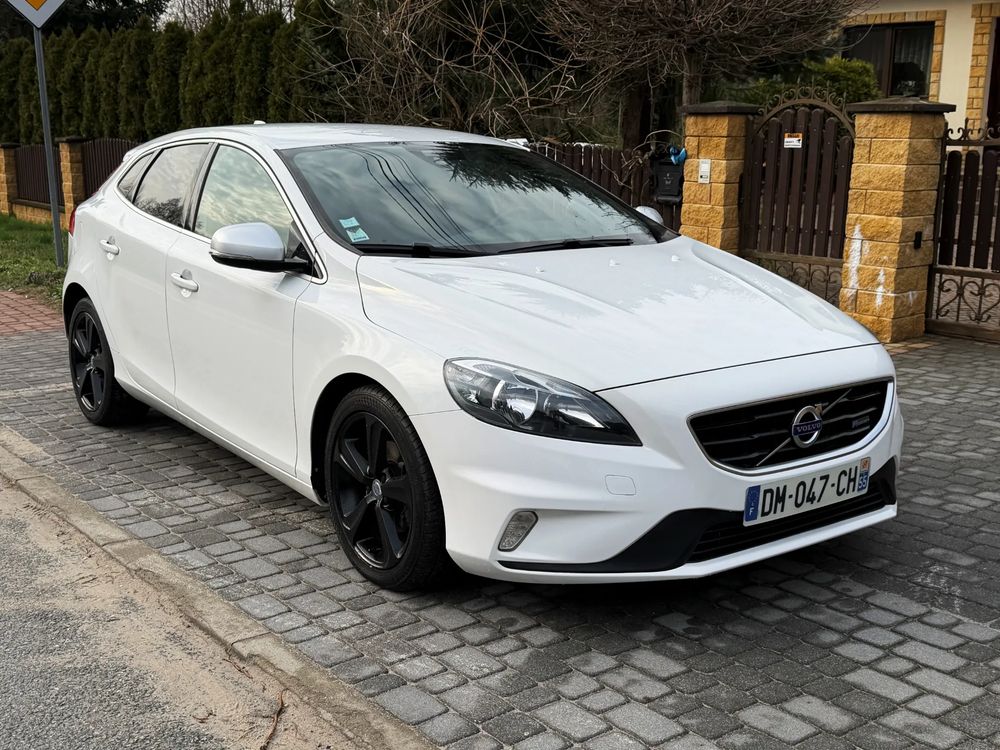Volvo V40 II D2 R Design 2014