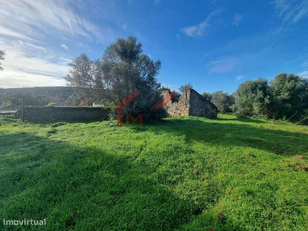 Terreno com projeto aprovado para construção - Loulé - Grande imagem: 5/7