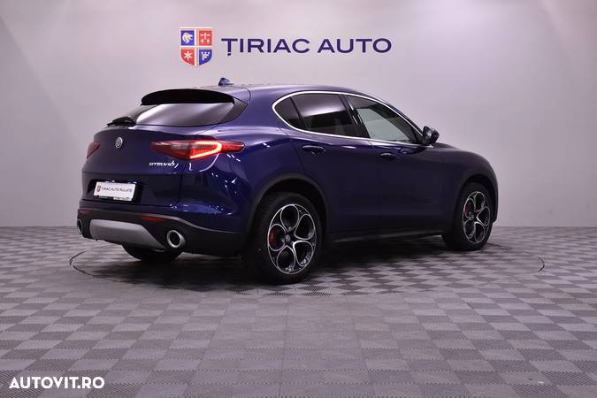 Alfa Romeo Stelvio - 5