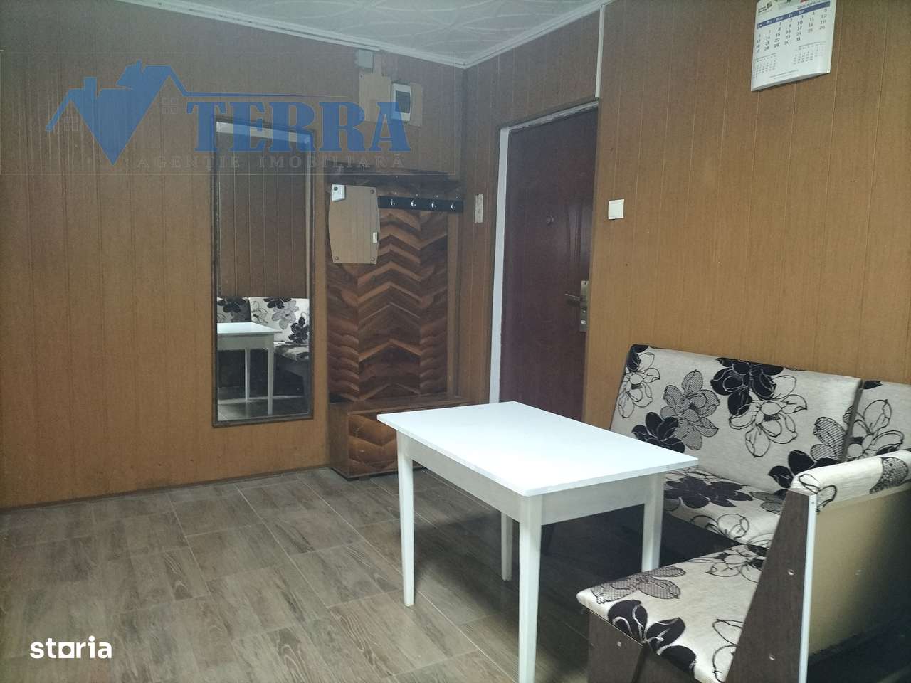 Apartament 2 camere parter central - ideal pentru locuit sau spațiu-1