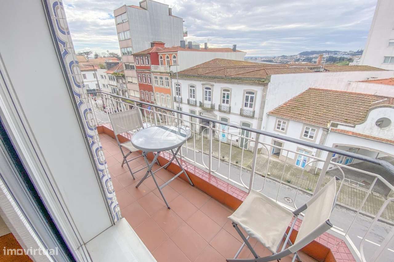 Apartamento luminoso T2+1 com varanda na Avenida Rodrigues de Freitas-31