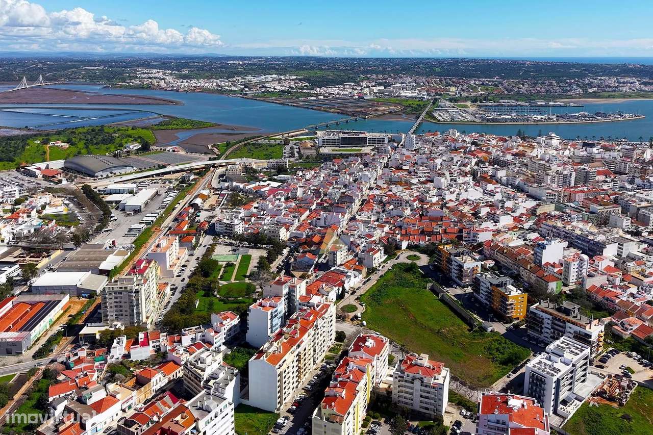 Prédio habitacional e comercial à venda no centro de Portimão - Grande imagem: 4/60
