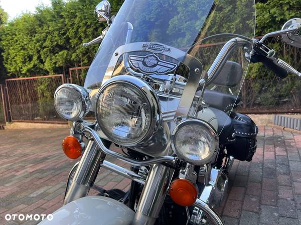 Harley-Davidson Softail Heritage Classic - 21