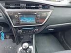 Toyota Auris 2.0 D-4D Edition - 21