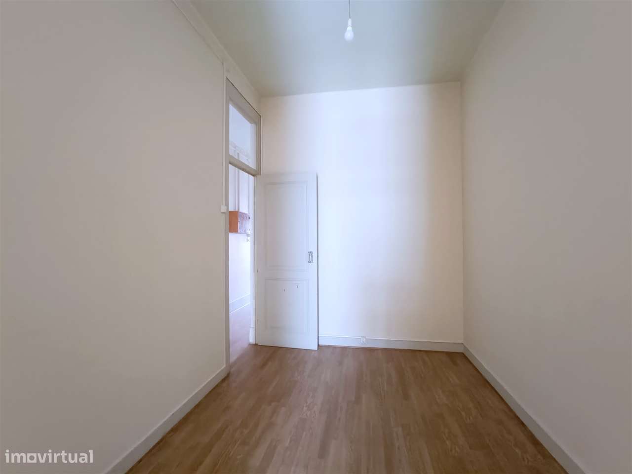Apartamento T3 usado Arroios Lisboa-14