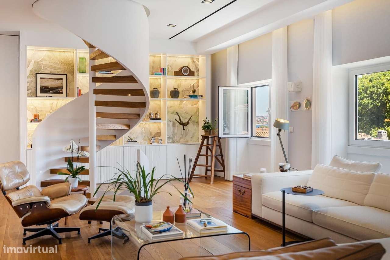 Moradia T6 + 2 com jardim, Centro Histórico Cascais, Cascais - Grande imagem: 4/27