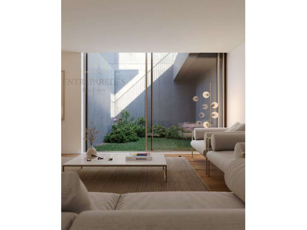 Moradia V3 + escritório com Jardim e Garagem em Arcozelo - Vila Nov... - Grande imagem: 5/15