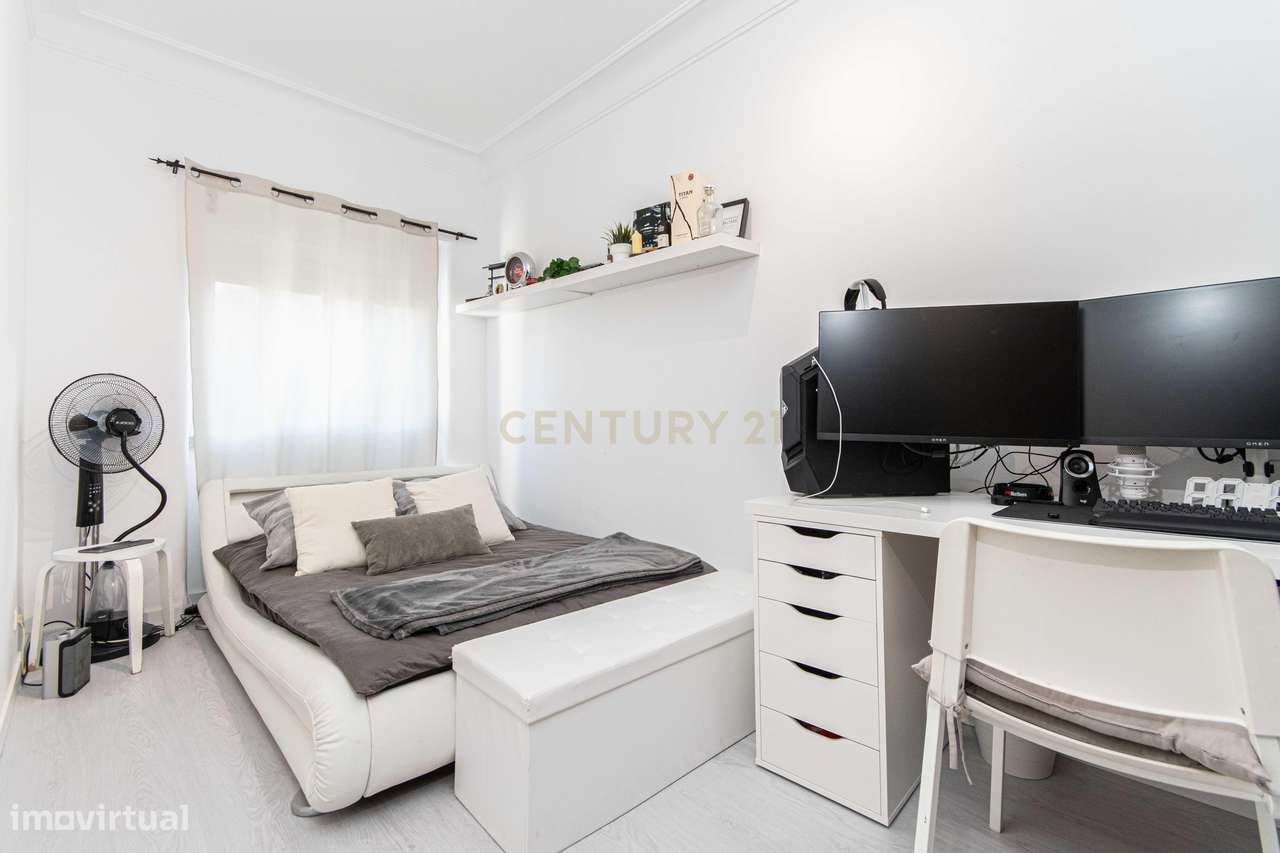 Apartamento T2 em São Domingos de Benfica-10