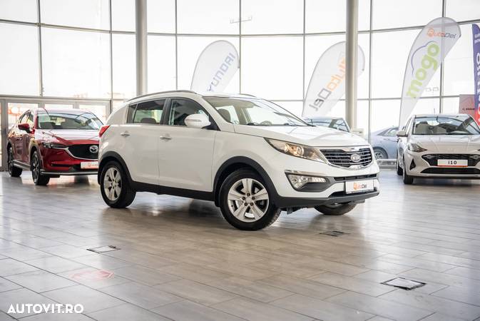 Kia Sportage 2.0 CRDI 4WD Automatik Spirit - 9