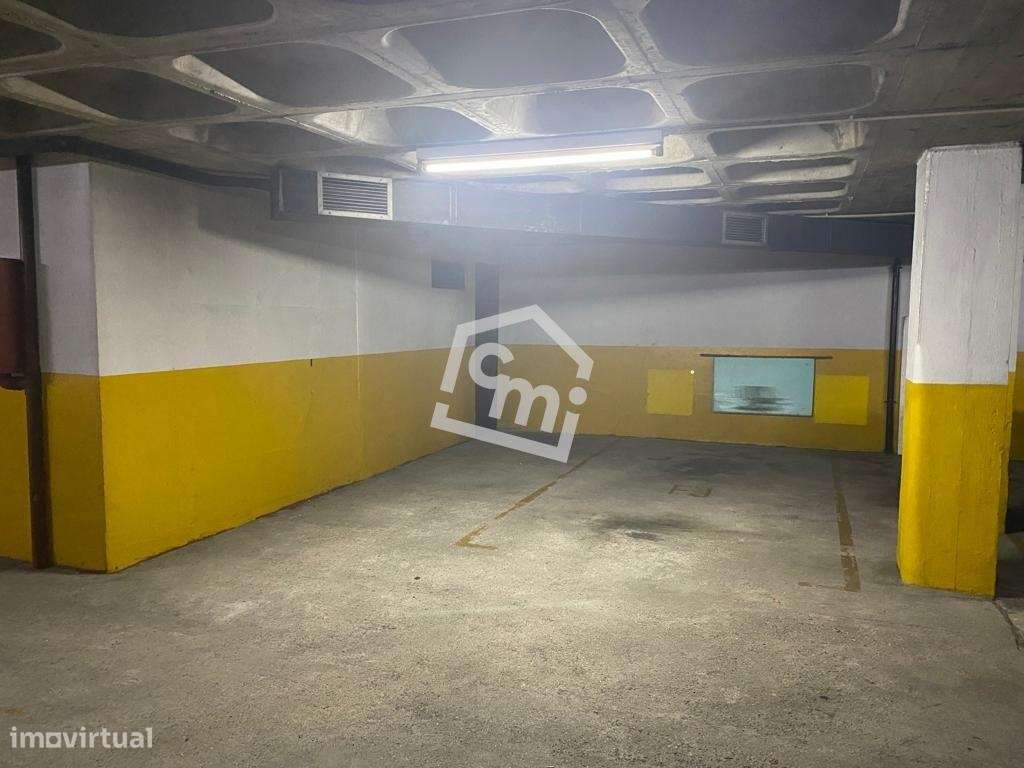 Venda de T3 na Marginal de Matosinhos com Garagem-34