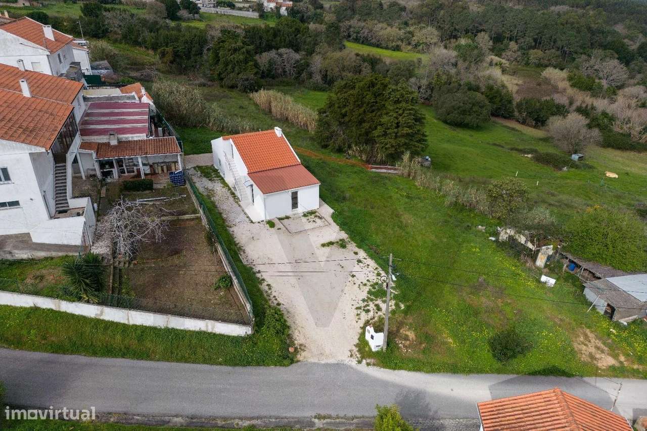 Terreno de 5.900m2 com Viabilidade para Construção de 14 Fogos - Grande imagem: 2/12