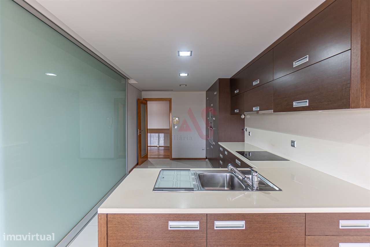 Moradia em Banda T3 em Mesão Frio – Zona Premium de Guimarães-16