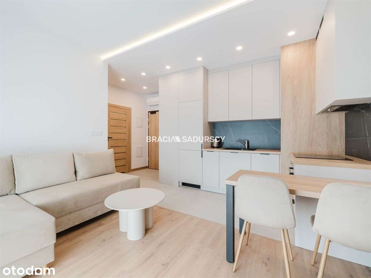 2 Pok Ok 35,4 M2 Blisko Centrum Z Dużym Balkonem-5