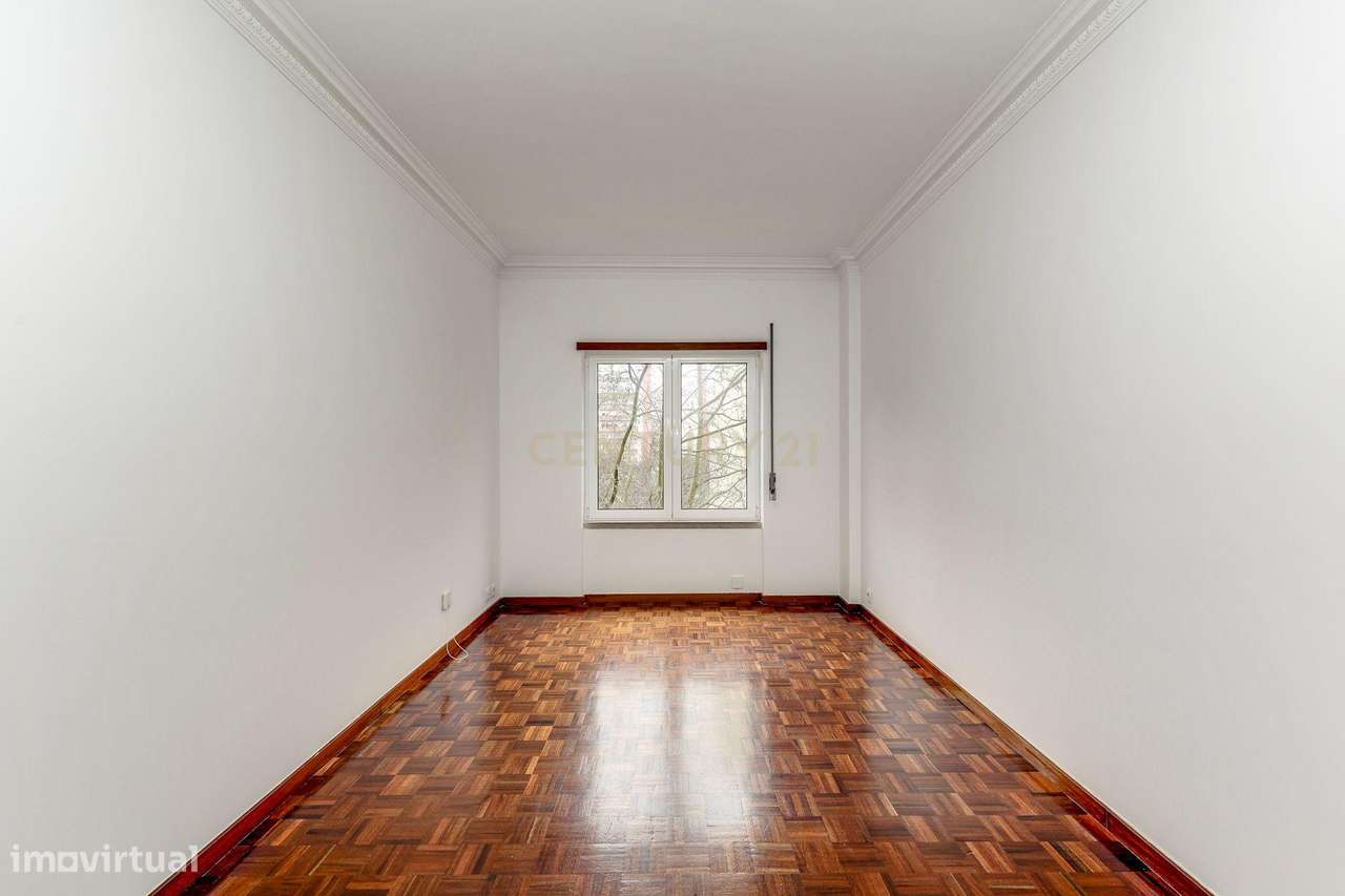 Arrendamento | T2 de 85 m² com Lugar de Garagem e Arrecadação | Telhei - Grande imagem: 3/26