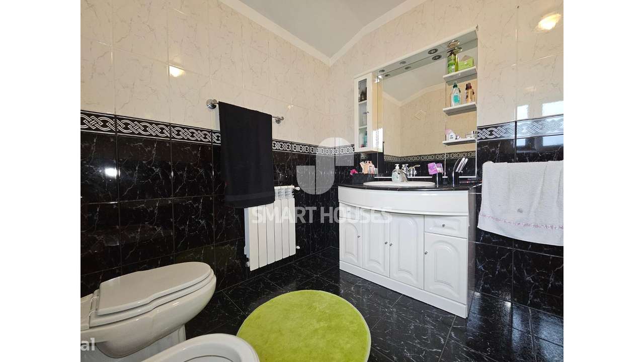 Moradia T4 Poços c/ terreno-36