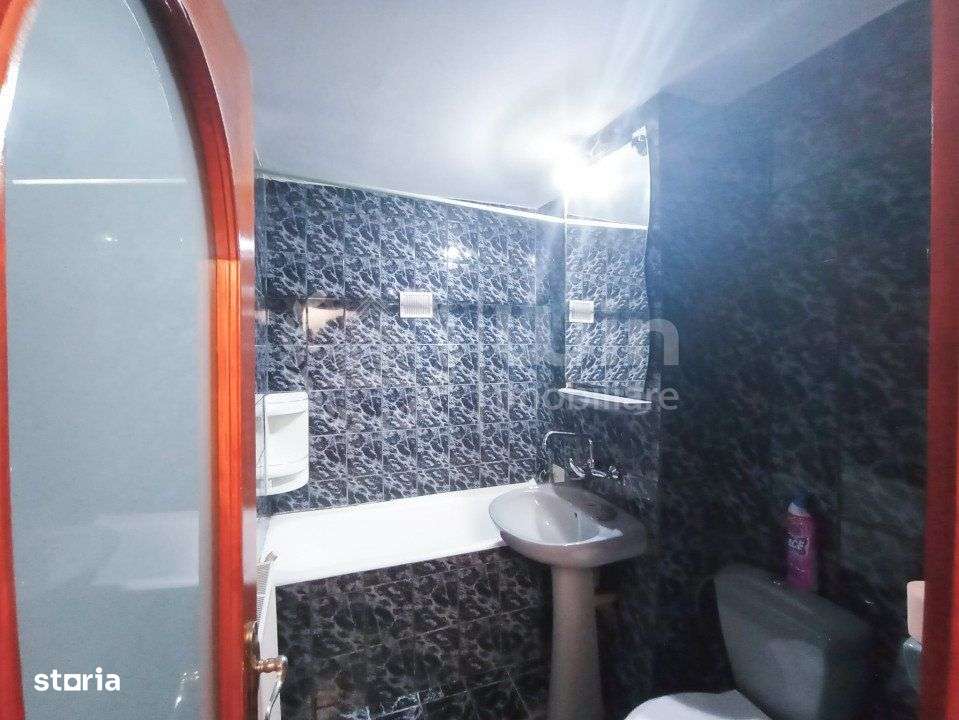 Apartament 3 camere | Decomandat | 64mp | Etaj 3/4 | Dambul Rotund - Imagine principală: 5/8