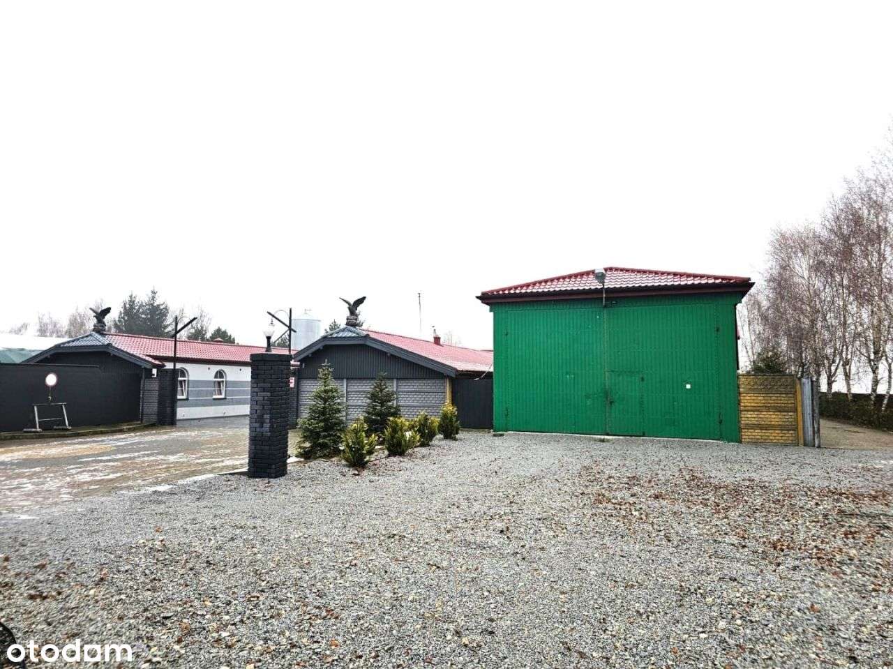 Dochodowa stajnia położona w okolicy Strykowa-11