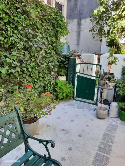 Elegante T3+ 1 com JARDIM privativo Próximo Metro Alameda-24