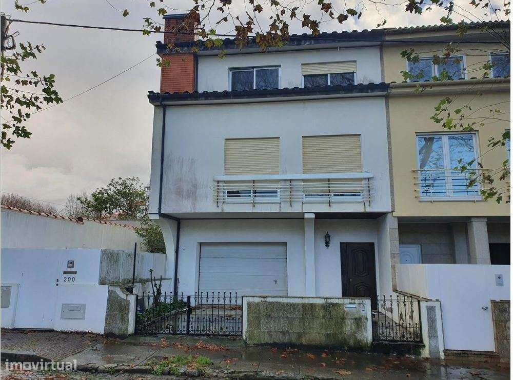 Moradia Em Banda Para Venda Vila Nova De Gaia Arcozelo
