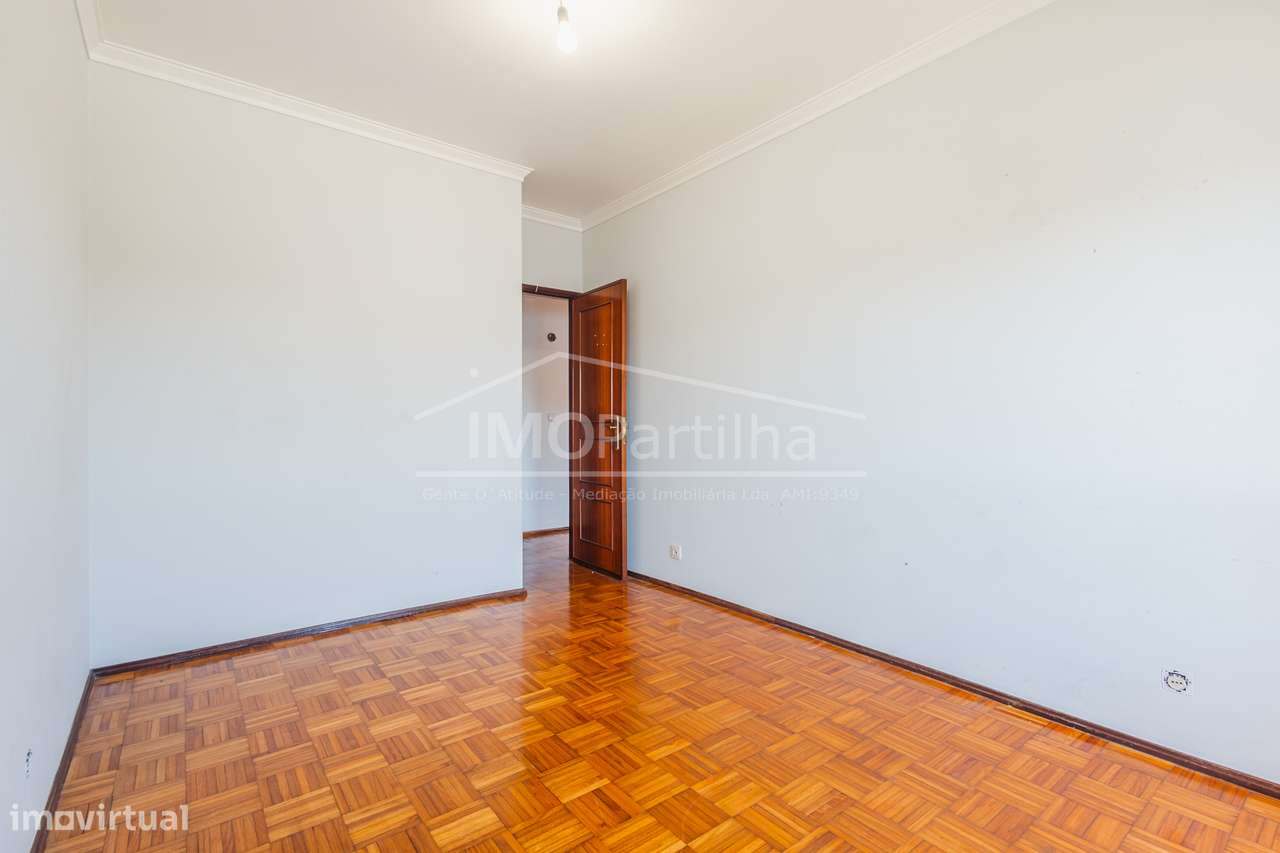 Apartamento t2 à venda na Rua Melquíades Marques-13