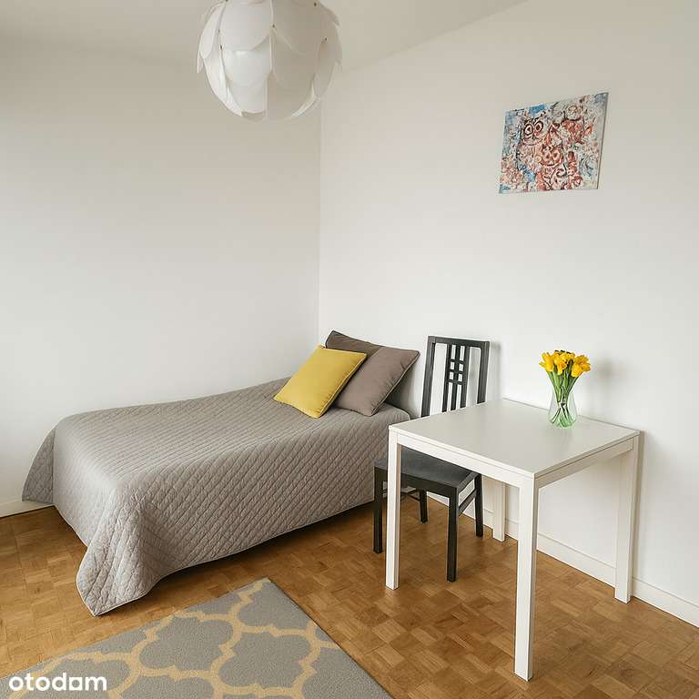 3 Pokojowe Mieszkanie z Wygodnym Balkonem-6