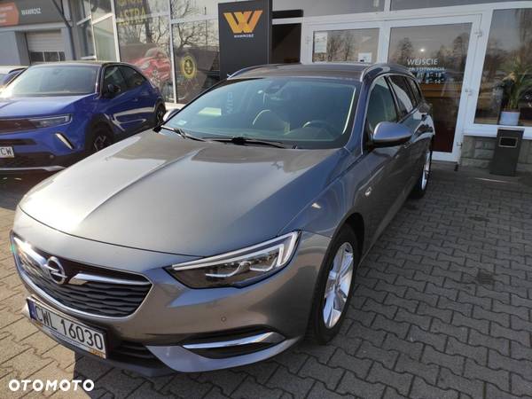 Opel Insignia - 1