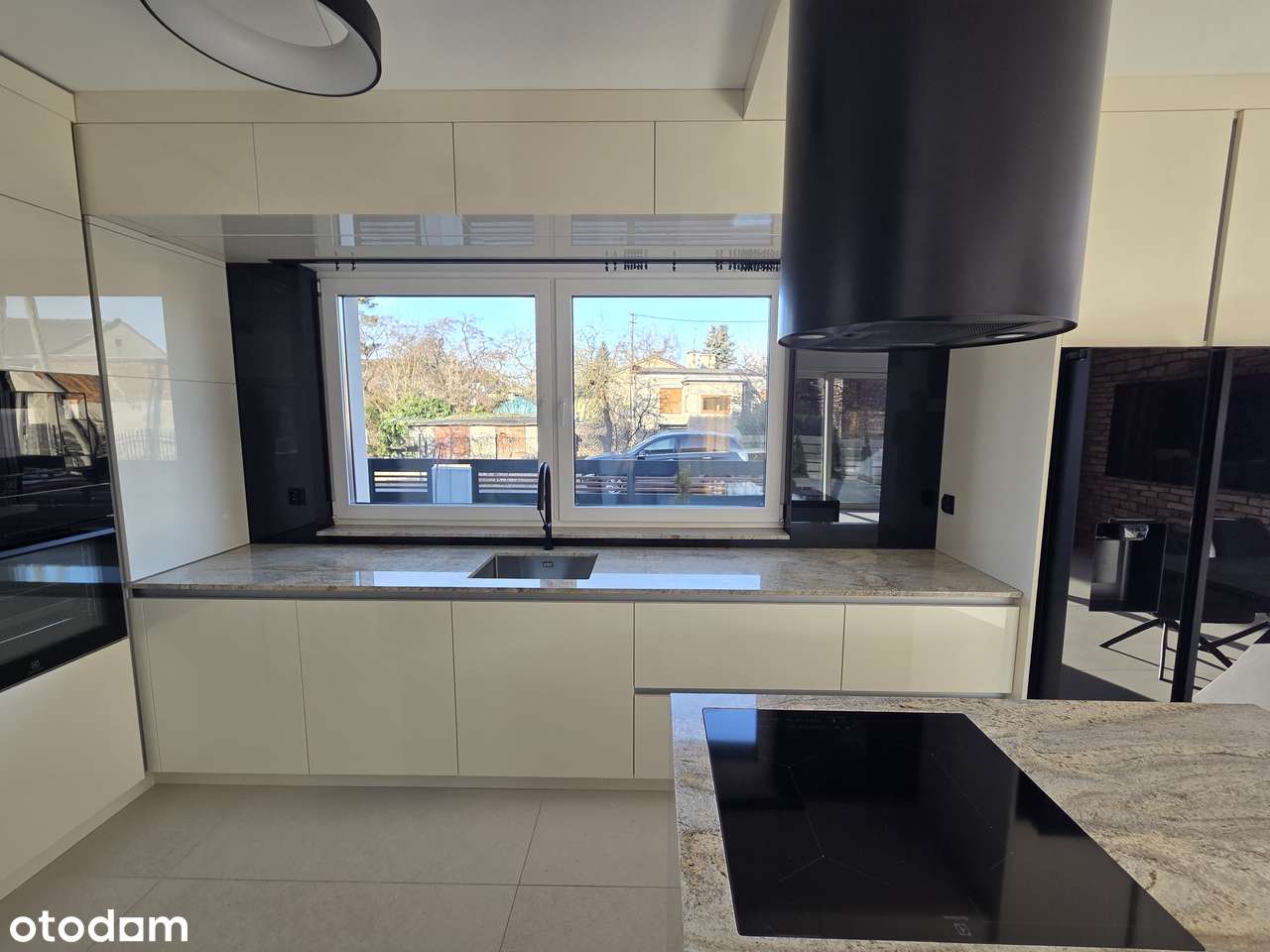 Grunwald - Gotowy, Umeblowany, Wysoki Standard Wykończenia, Garaż-5