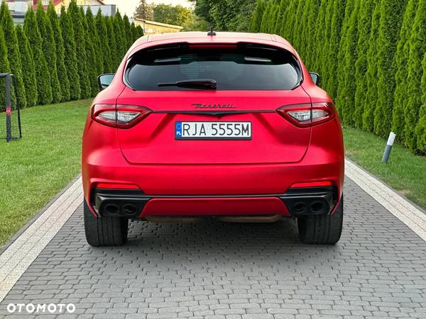 Maserati Levante Trofeo Q4 - 8