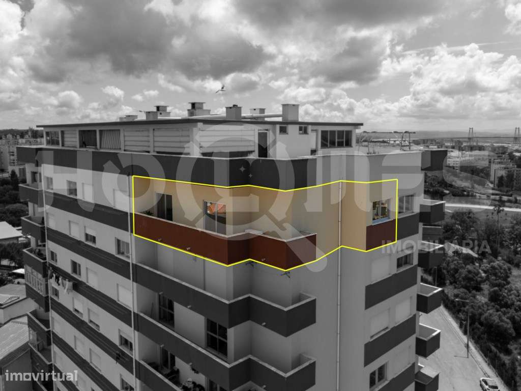 T2 de Luxo no Último Andar | Vista Mar, Serra e Cidade | Centro da ...-6