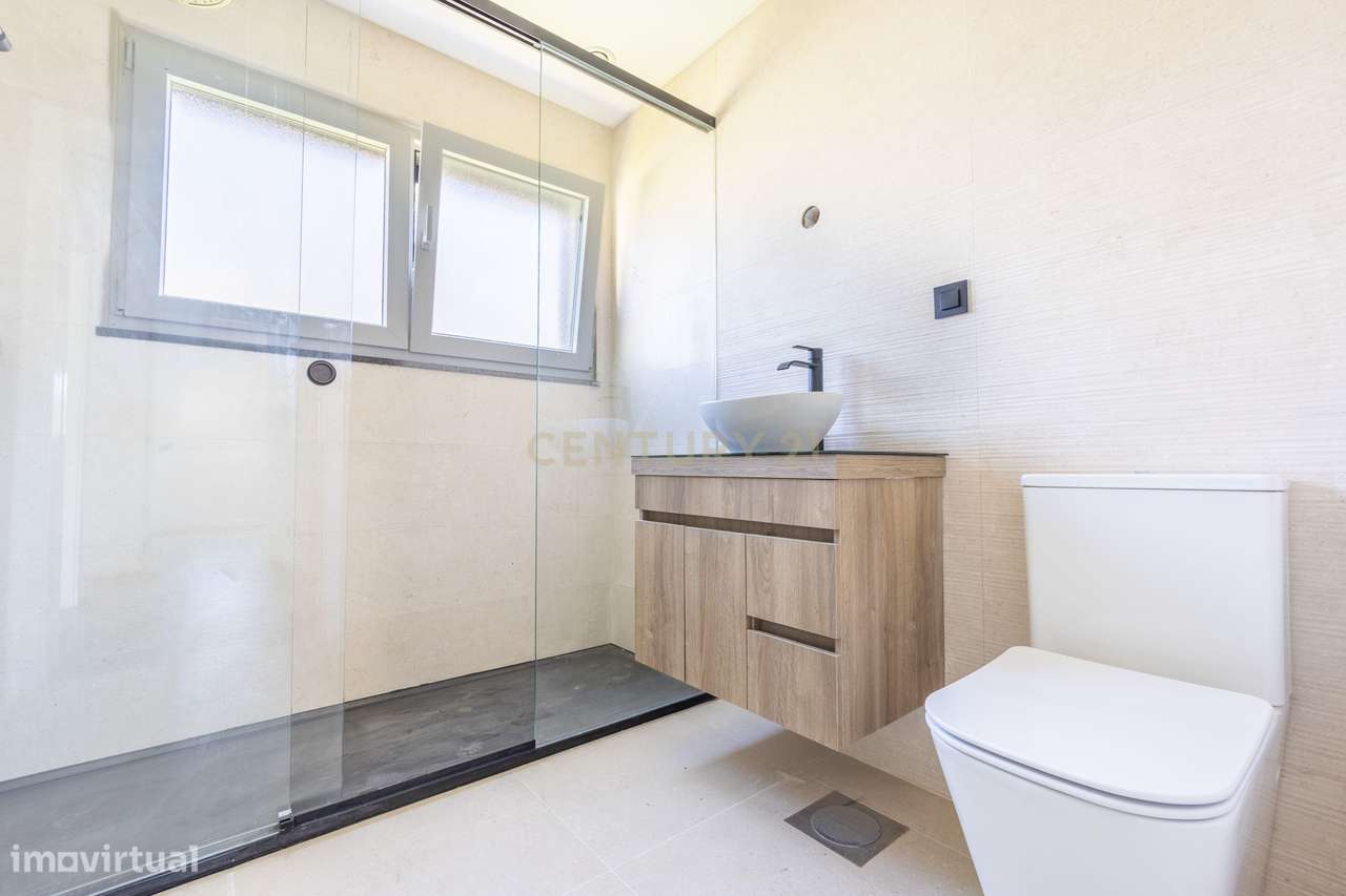 T5 Duplex | 2º Piso | Prédio novo | 1 Fração por piso-22