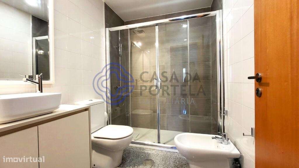 Apartamento T3 junto à praia, em Póvoa de Varzim, para venda.-13