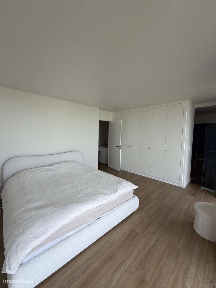 Moradia T3 renovada a 200 m do mar|Condomínio fechado Vigias da Arriba-8