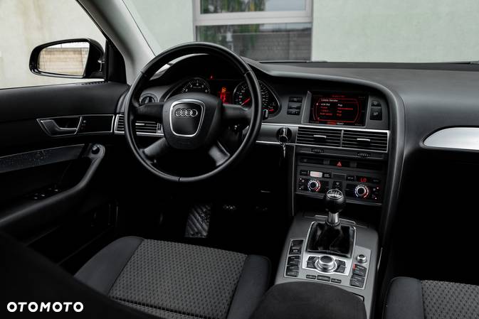 Audi A6 2.4 - 36