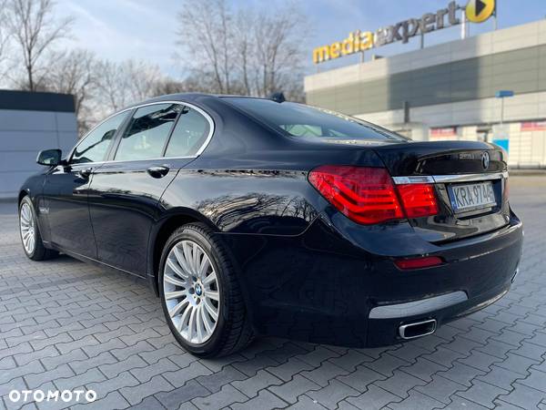 BMW Seria 7 740d xDrive - 10