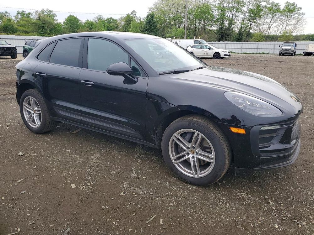 Porsche Macan II Standard 2025