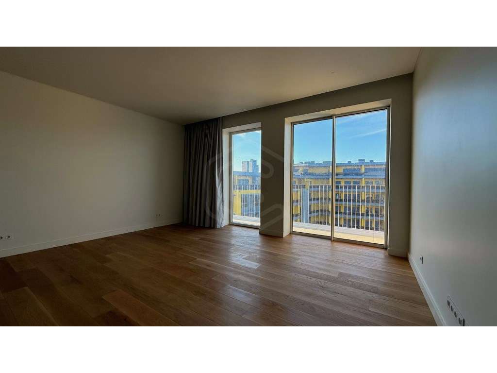 Apartamento T2 de luxo na primeira linha da Praia de Quarteira, Alg... - Grande imagem: 3/53