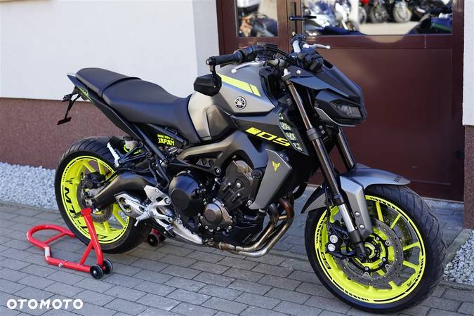 Yamaha MT - 1