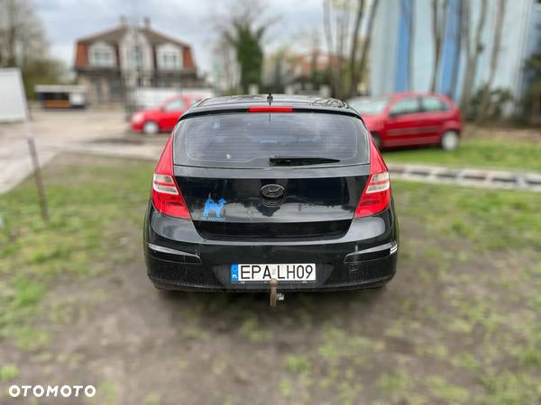 Hyundai I30 1.6 CRDi Comfort World Cup - 6