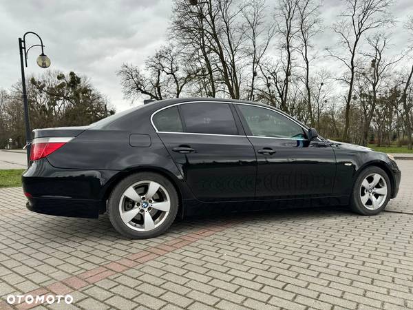 BMW Seria 5 520i - 9