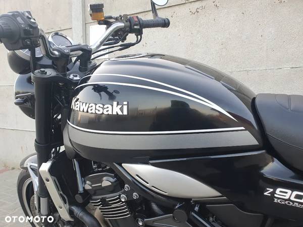 Kawasaki Z 900 RS - 32