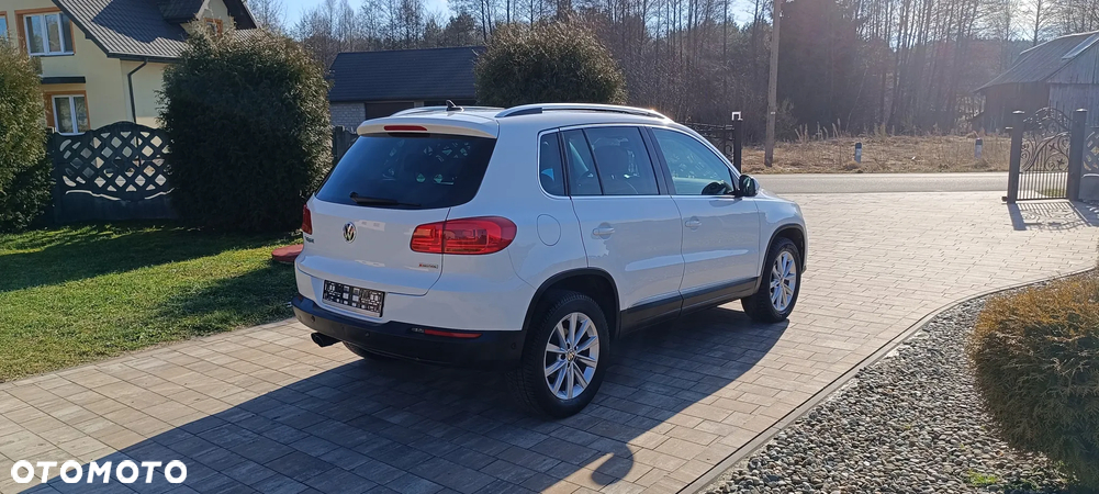 Volkswagen Tiguan 2.0 TDI 4Mot Track&Field DSG - 4