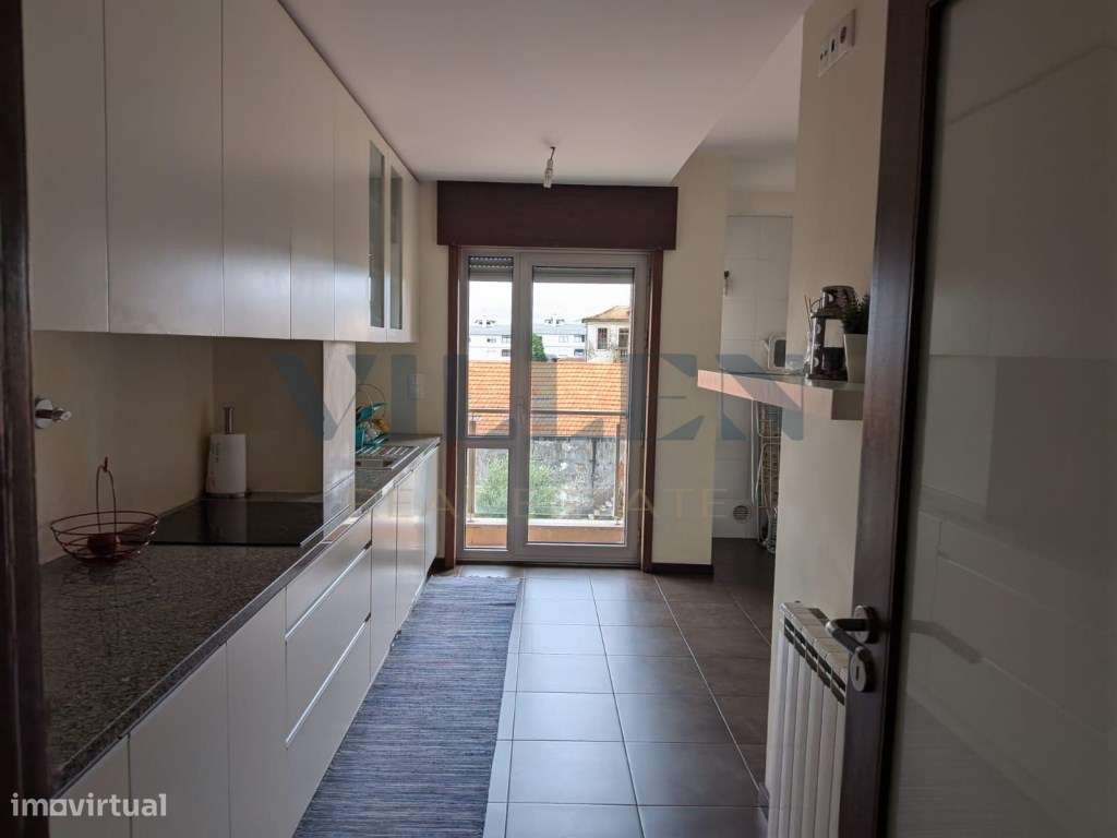 Apartamento T2 Semi-novo junto à Estação de São Romão do Coronado - Grande imagem: 5/26