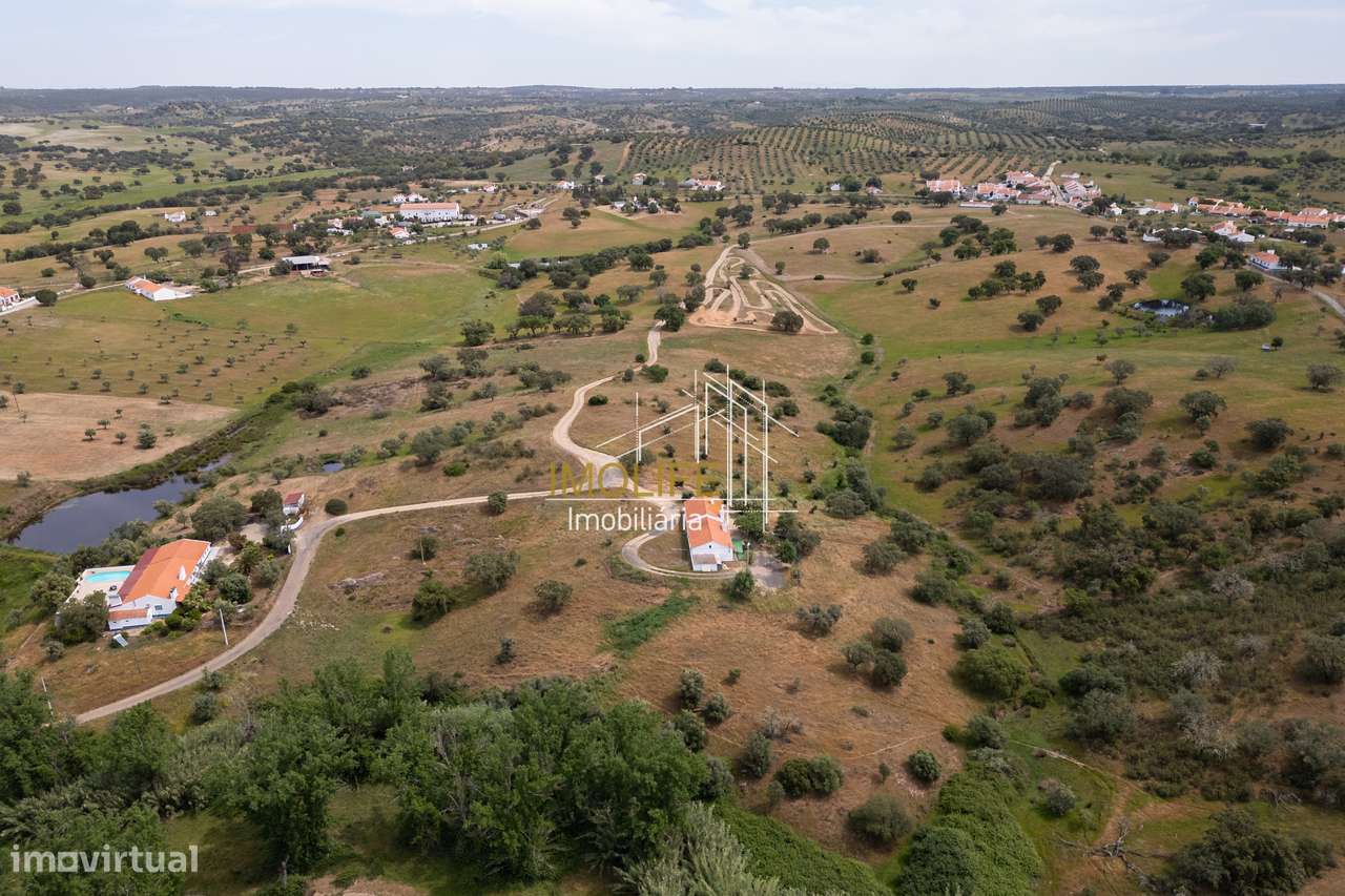 Monte das Parreiras com 2ha em Malarranha-12