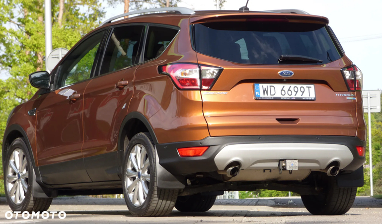 Ford Escape 2.0 EcoBoost AWD Titanium - 4